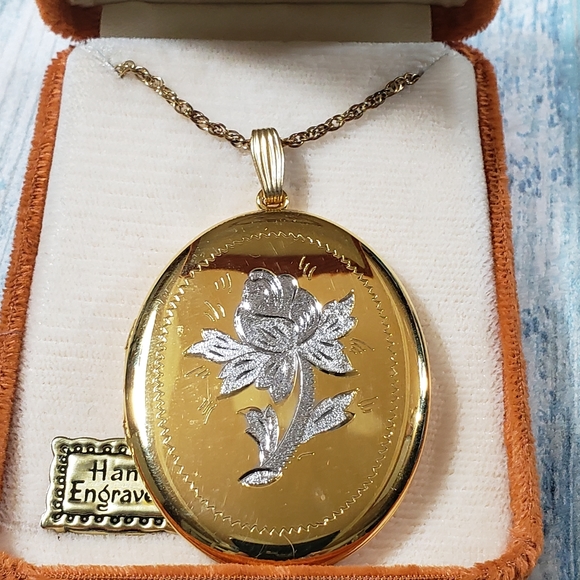 Marathon 12k GF Flower  Locket - Picture 3 of 16